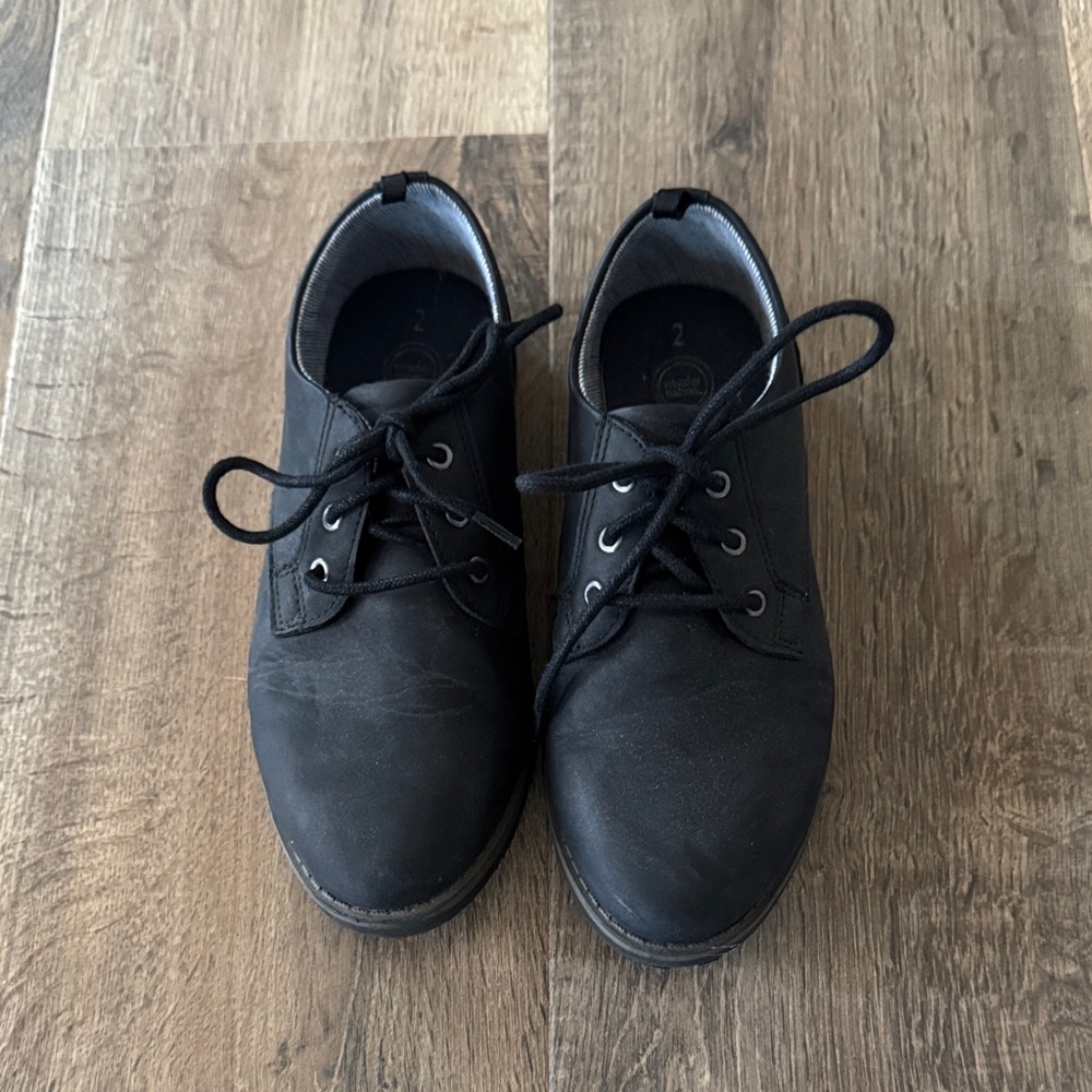 EUC Boys Black Lace-up Dress Shoes